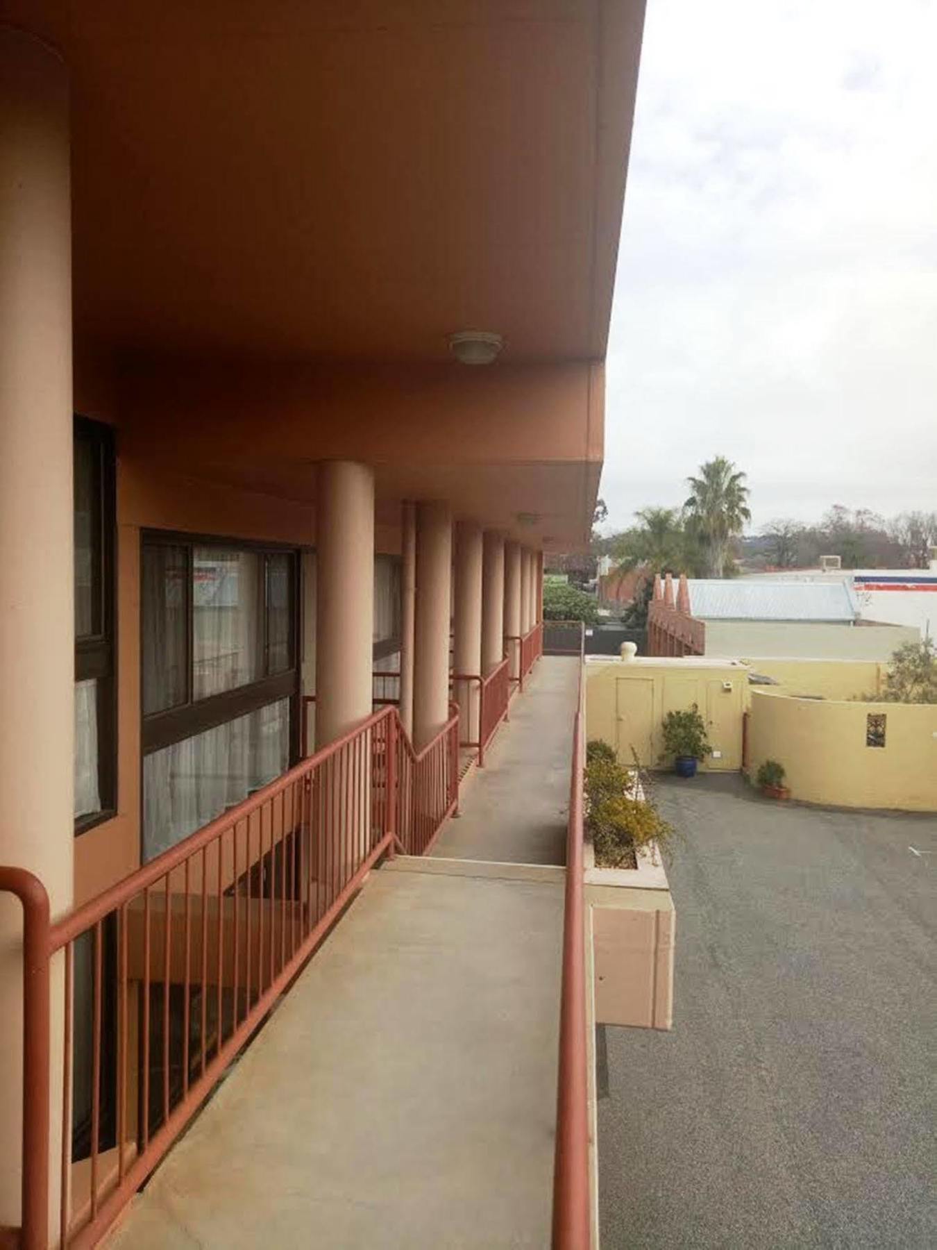 Winsor Park Motor Inn 앨버리 외부 사진